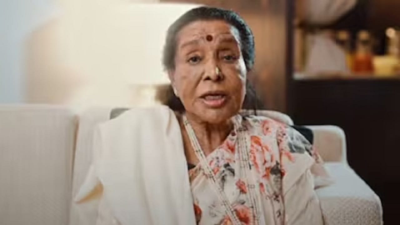 Asha Bhosale : आजही ट्रेंड करतायेत आशा ताईंची 'ही' गाणी, Reels वर तर जादू Asha Bhosale : आजही ट्रेंड करतायेत आशा ताईंची 'ही' गाणी, Reels वर तर जादू
