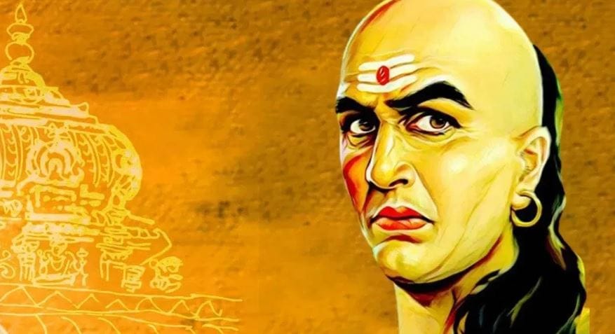 तुम्हाला विजयी व्हायचे असेल तर समोरच्या शत्रूला, स्पर्धकाला कधीही कमजोर समजू नये, ही पहिली अट आहे. शत्रूला कमजोर समजण्याची चूक केल्यास त्याच क्षणी आपला अर्धा पराभव झालेला असतो, असे चाणक्य नीती सांगते. 