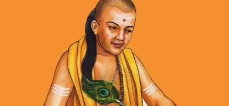 तुम्हाला कोणी बोलत असेल, त्याच्या अडचणी सांगत असेल तर त्या समजून न घेतल्यानेही लोक तुमच्यापासून दूर होतात. एखाद्या व्यक्तीला आपल्यावर विश्वास असायला हवा. तसं शक्य होत नसेल तर लोक तुमच्यापासून दूर जातात. 