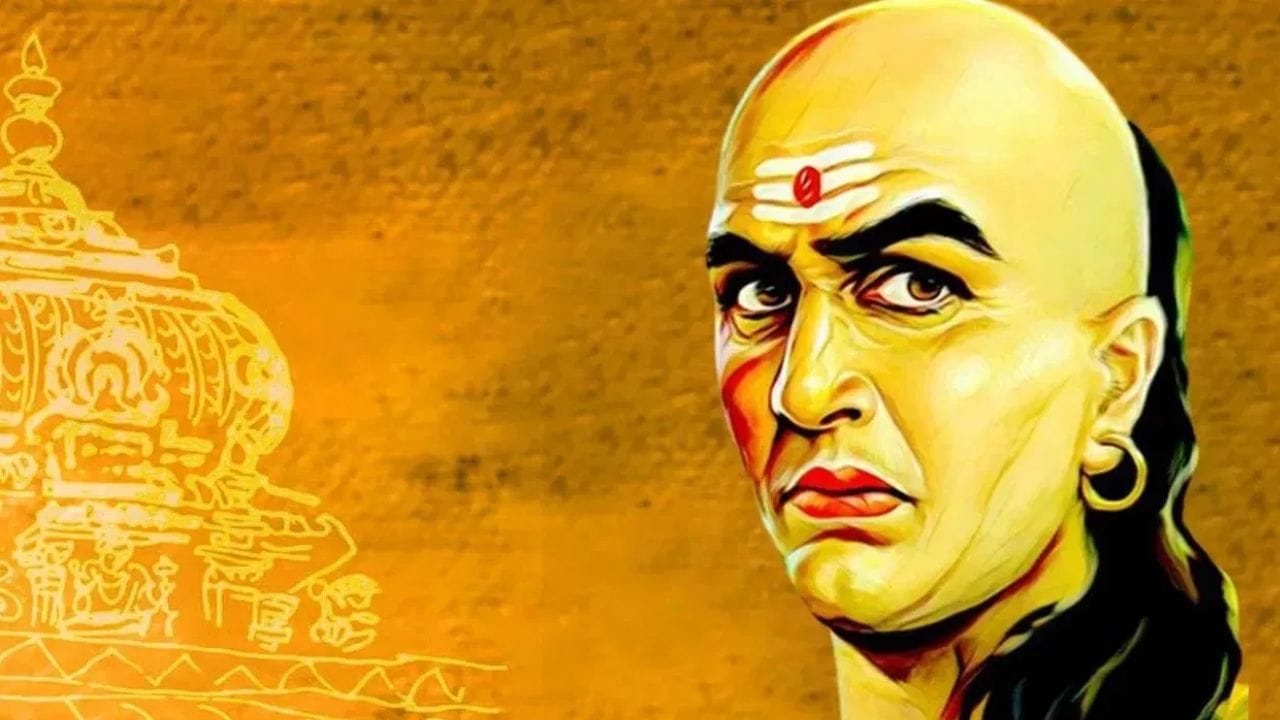 Chanakya Niti : आयुष्यात यश मिळवायचंय? मग चाणक्यांच्या या तीन नियमांचं पालन कराच