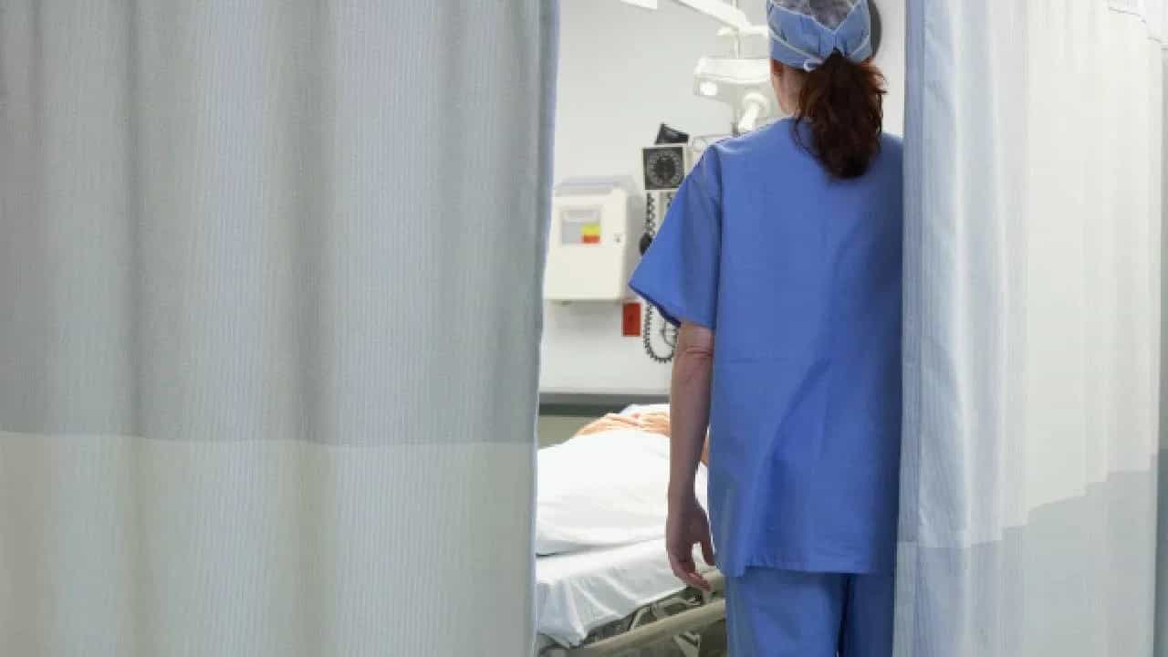 पोटात दुखू लागल्याने मुलीला हॉस्पिटलमध्ये नेले अन् समोर आलेलं सत्य ऐकून डॉक्टरही सुन्न; डोंबिवलीत काय घडलं?