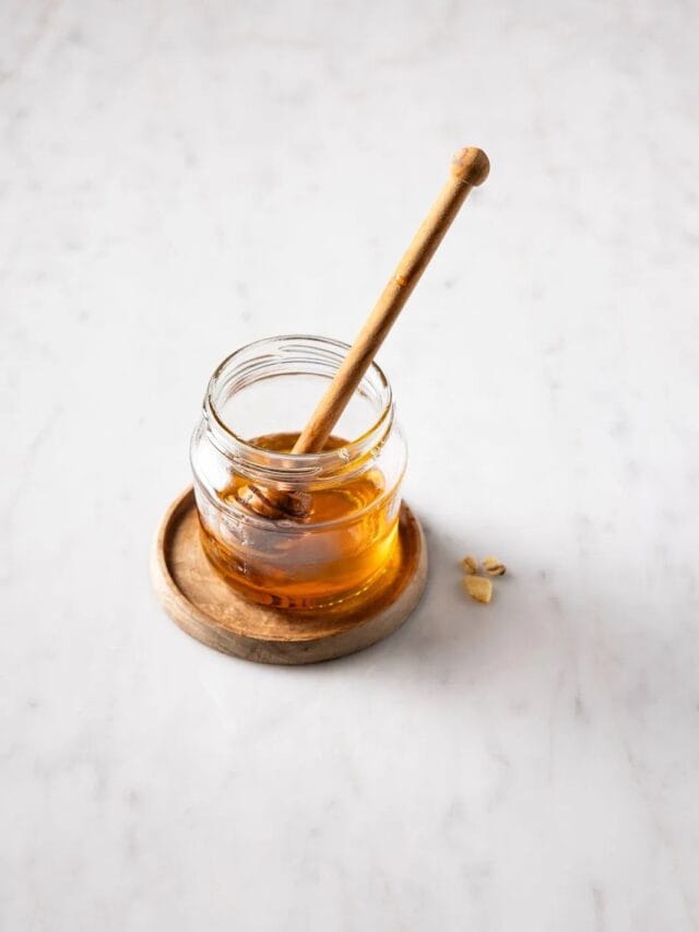 रोज सकाळी एक चमचा मध खाणे चांगले असते की नाही?