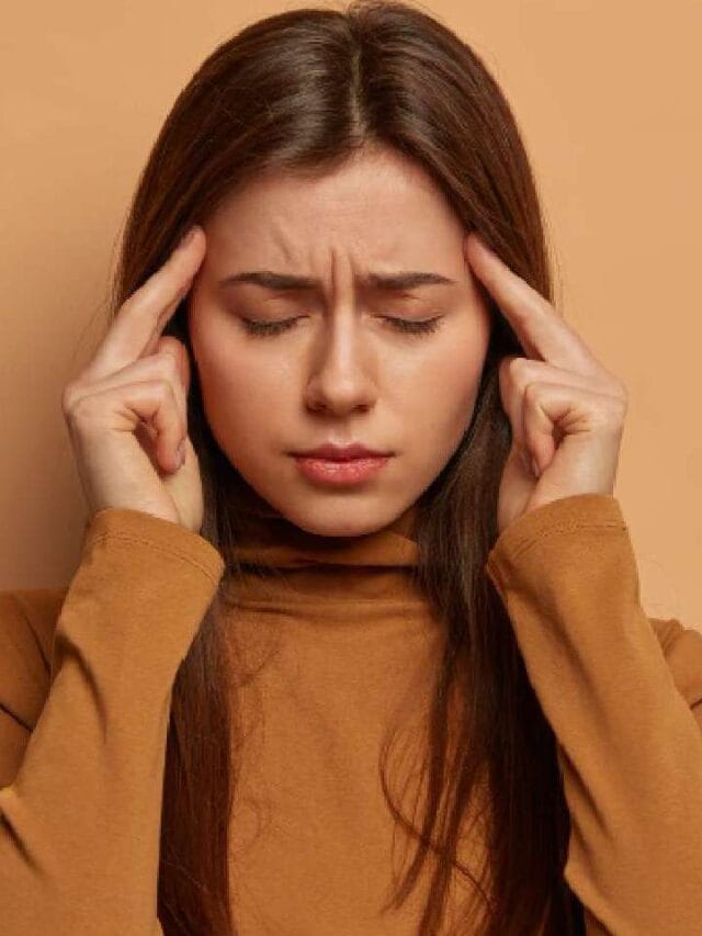 शरीरातील या लक्षणांना साधारण समजू नका,देतात या आजारांचे संकेत