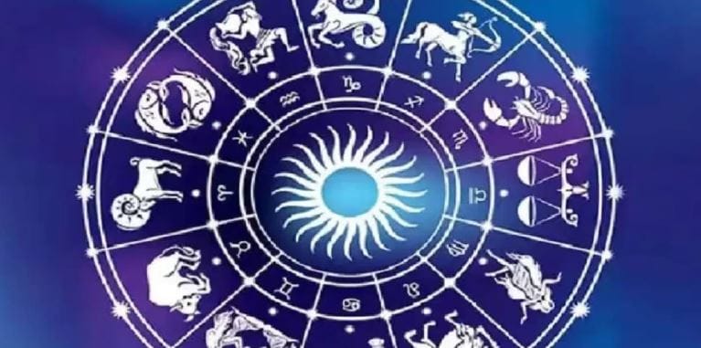 अनेकजण दिवसाची सुरुवात आपले राशीभविष्य करूनच करतात. आजचा आपला दिवस कसा आहे, हे जाणून घेण्याची अनेकांना उत्सुकता असते. त्यामुळेच 22 एप्रिलचा दिवस नेमका कसा असेल, ते जाणून घेऊ या... 