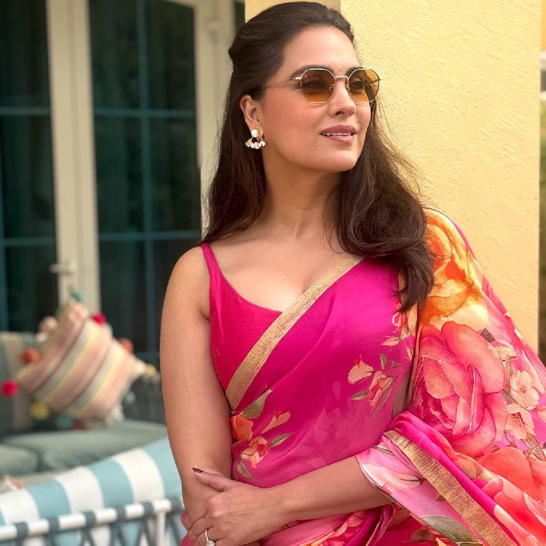 अंदाज चित्रपटापासून अक्षय कुमार आणि प्रियंका चोपडामध्ये अफेअर असल्याच्या चर्चा सुरु झालेल्या. आता लारा दत्ताने जुन्या आठवणींना उजाळा देताना अक्षय कुमारचं सेटवर वर्तन कसं होतं? त्यावर तिने प्रकाश टाकला आहे.