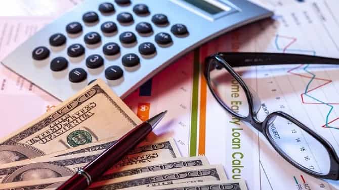पैशाची चिंता सोडा, श्रीमंत व्हायचं असेल तर Financial Literacy जाणून घ्या
