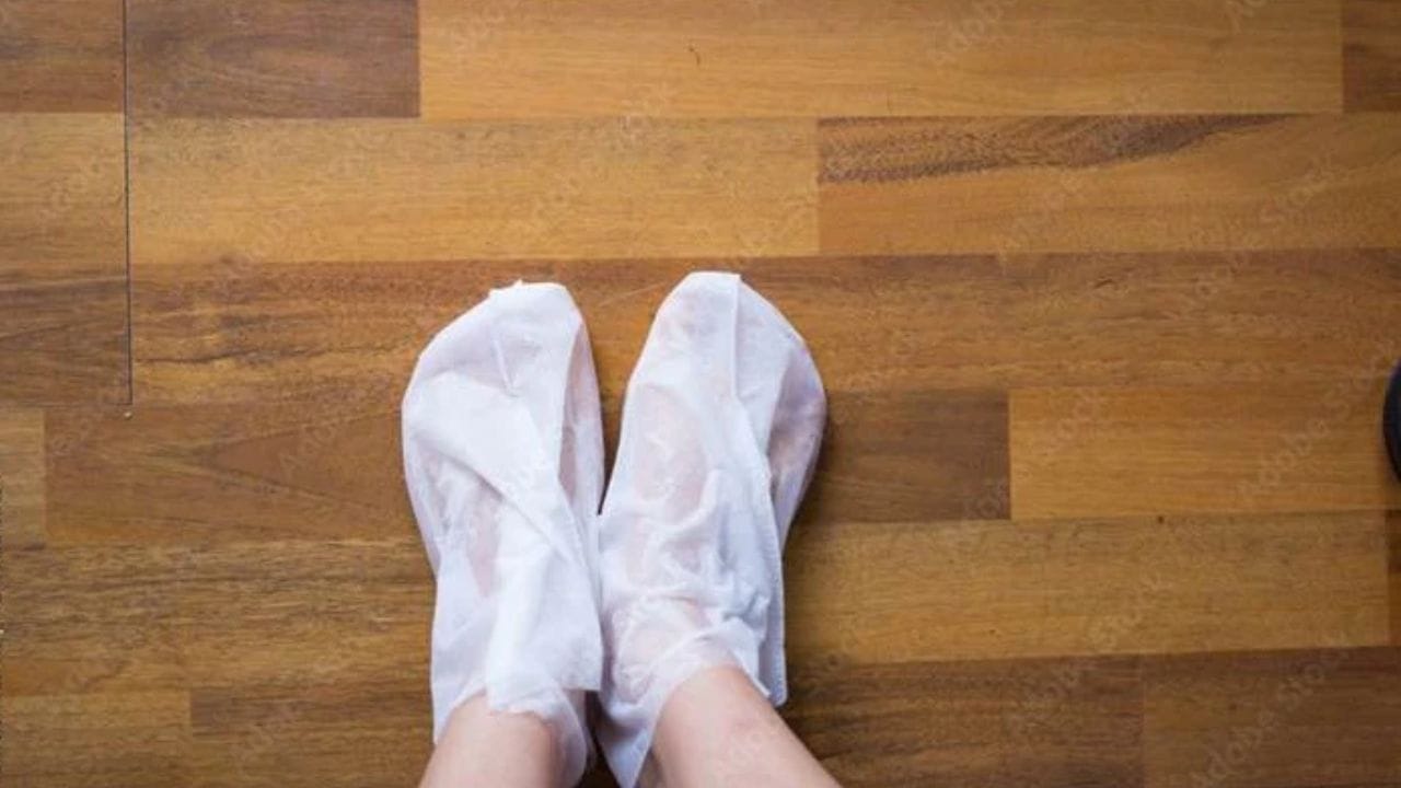 स्वयंपाकघरातील ‘या’ गोष्टींनी तयार करा फुटमास्क, एका रात्रीत पायांच्या त्वचेत दिसून येईल स्पष्ट फरक