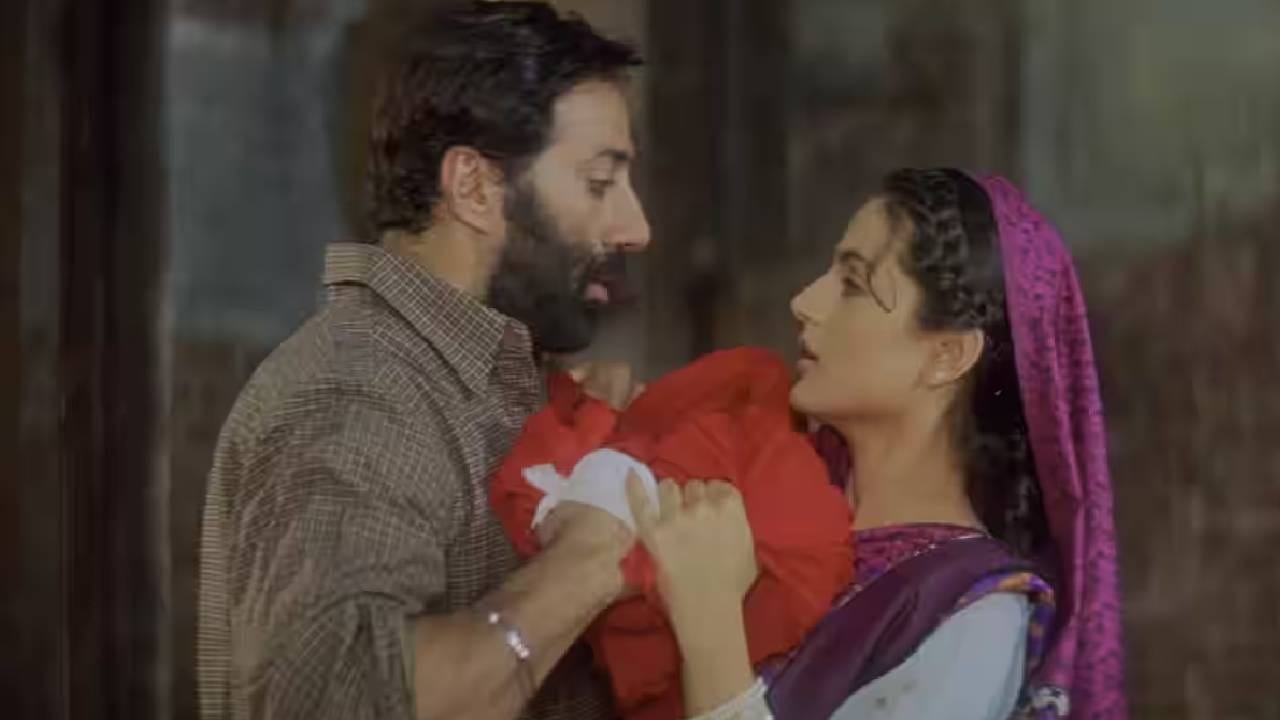 अवघ्या 18 कोटी रुपयांच्या बजेटमध्ये बनलेल्या सनी देओलच्या या चित्रपटाने ऐतिहासिक कमाई करत सर्वांनाच थक्क केलं होतं. ज्याप्रकारे 'धुरंधर 2' हा चित्रपट रणवीरच्या करिअरमधील मोठा चित्रपट ठरला आहे, त्याचप्रकारे सनी देओलच्या करिअरमधील टर्निंग पॉईंट हा चित्रपट ठरला होता. 
