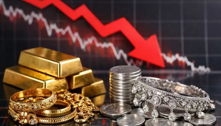 22 कॅरेट सोन्याचा भाव 141,112 रुपये प्रति 10 ग्रॅम होता. आता हीच किंमत आज (21 एप्रिल) 140,773 रुपये प्रति 10 ग्रॅम झााल आहे. इराण युद्ध संपण्याची शक्यता असल्याने सोन्याचा भाव कमी होत असल्याचे बोलले जात आहे. 