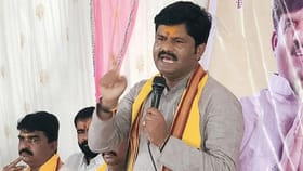 लव्ह जिहाद नंतर आता राज्यात फ्रूट जिहाद, पडळकरांच्या आरोपांनी खळबळ.