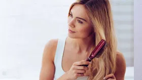 उन्हाळ्यात केस चिकट न होता राहतील निरोगी, या तेलांचा करा वापर