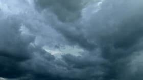 सावधान! अतिमहत्वाच्या कामाशिवाय घराबाहेर जाणे टाळा, मोठं संकट, थेट..