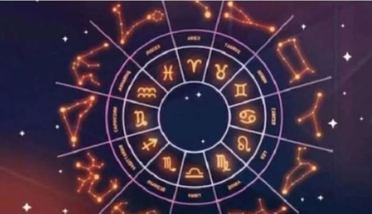 15 एप्रिल हा दिवस काही राशींसाठी खूप चांगाल असणार आहे. या दिवशी काही राशींना करिअरमध्ये चांगली खबर मिळू शकते. तर काही राशीच्या लोकांना आर्थिक पातळीवर चांगला फायदा होऊ शकतो. त्यामुळे या नशीबवान राशी कोणत्या आहेत, ते जाणून घेऊ या..