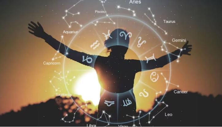 वृषभ राशीच्या लोकांना 20 एप्रिल रोजी मोठा धनलाभ होण्याची शक्यता आहे. अडकून पडलेले पैसे अचानक मिळतील. मित्राला उसणे दिलेले पैसेदेखील तुम्हाला परत मिळतील. कोर्ट कचेऱ्यांमध्ये तुमच्या मनासाराखा निकाल लागले. आजचा दिवस सकारात्मक आणि चांगल्या भावना निर्माण करणार ठरेल. 