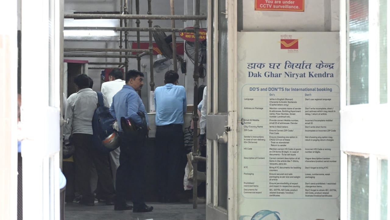 गुंतवणुकीसाठी कोणतीही कमाल मर्यादा नाही. तुम्ही तुमच्या क्षमतेनुसार कितीही मोठी रक्कम गुंतवू शकता. समजा, तुम्ही या योजनेत ५ लाख एक रकमी गुंतवले, तर ७.५  टक्के व्याजासह चक्रवाढ पद्धतीमुळे दरवर्षी तुमच्या मुद्दलात व्याजाची भर पडत जाते. ११५ महिने पूर्ण होताच, तुम्हाला परिपक्वता (Maturity) म्हणून थेट १० लाख मिळतात. त्याचप्रमाणे, जर तुम्ही ७ लाख गुंतवले, तर तुम्हाला १४ लाख मिळतील.