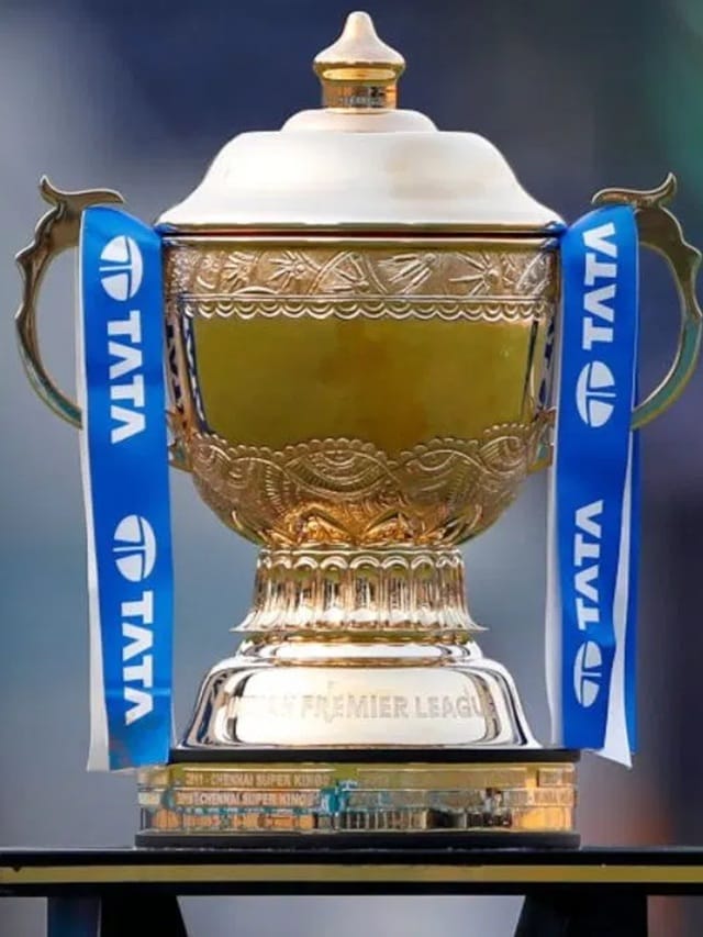 आयपीएलमध्ये ओपनिंग-तिसऱ्या स्थानी शतक करणारे बॅट्समन, कुणाचा समावेश?