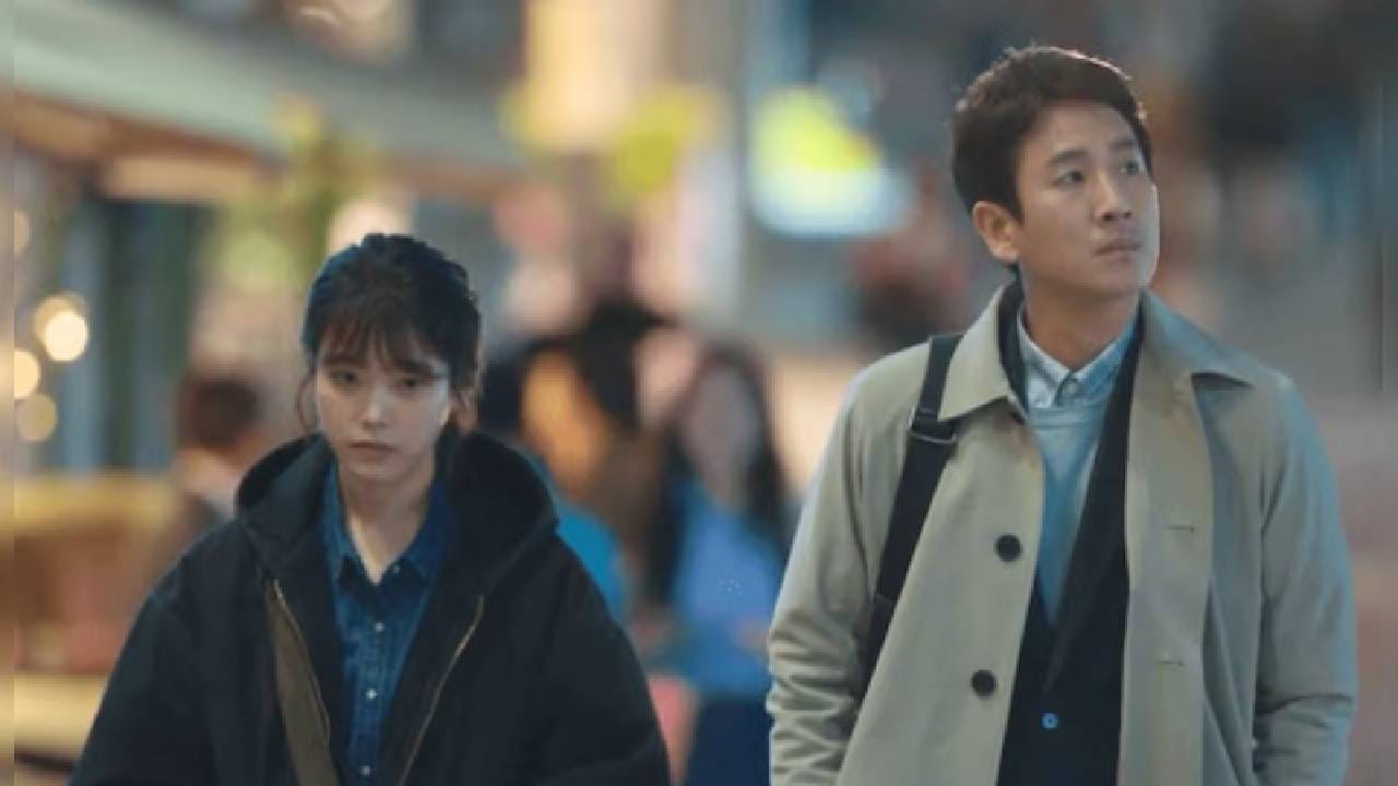 ‘माय मिस्टर’ मध्ये मुख्य भूमिकेत अभिनेता ली सन-क्यून आणि अभिनेत्री ली जी-यून (IU) दिसतात. या लोकप्रिय सीरीजचे दिग्दर्शन किम वोन-सियोक यांनी केले आहे. ही सीरीज २०१८ मध्ये tvN वर प्रसारित झाली होती आणि सध्या Netflix आणि Prime Video या दोन्ही ओटीटी प्लॅटफॉर्मवर उपलब्ध आहे.