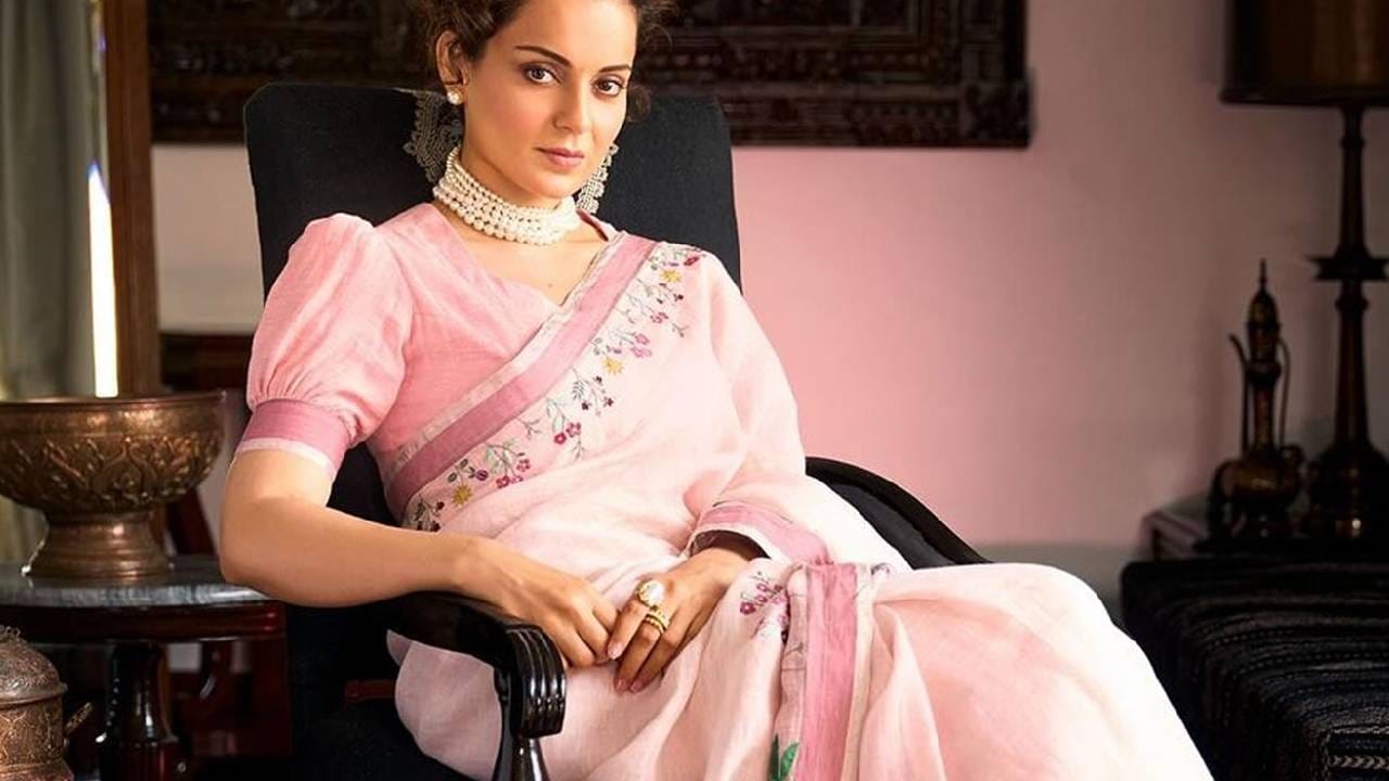 या यादीत बॉलिवूड अभिनेत्री कंगना रणौतचाही समावेश आहे. बारावीत नापास झाल्यानंतर तिने शिक्षण सोडून मॉडेलिंग करण्यासाठी दिल्लीच्या दिशेने प्रयाण केलं. आज ती बॉलिवूडमधील एका नामांकित अभिनेत्री तर आहेच पण खासदार बनून राजकारणातही कार्यरत आहे. 