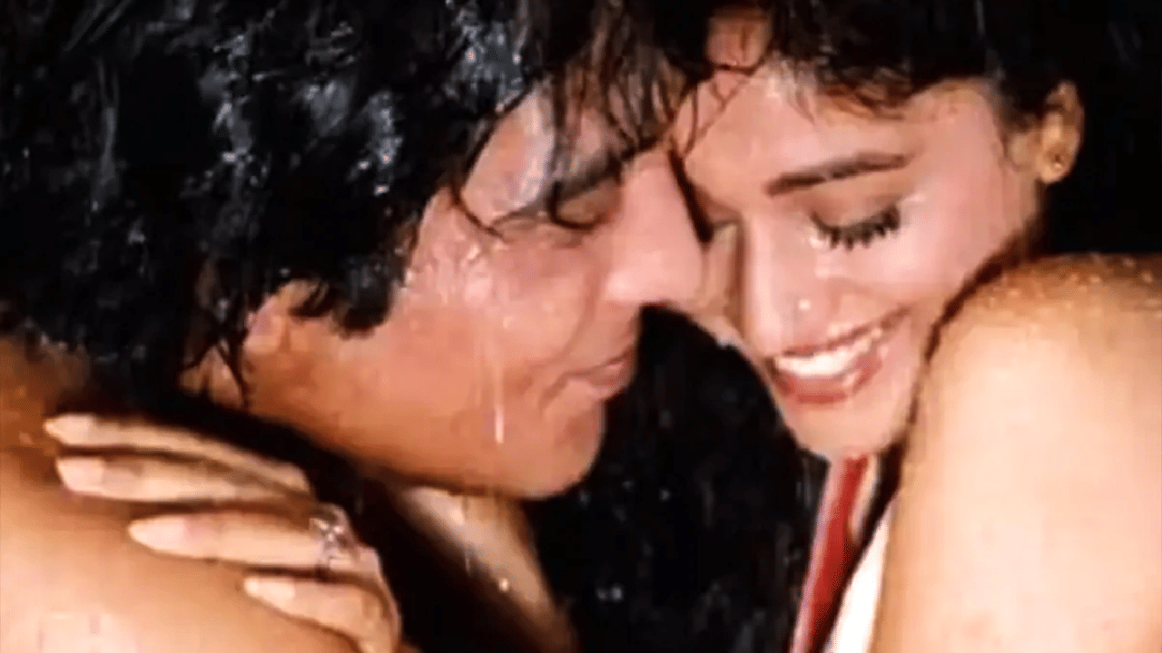 बॉलिवूडमध्ये रोमँटिक आणि इंटिमेट सीन हे चित्रपटांचा महत्त्वाचा भाग मानला जातो. मात्र, अशा सीनच्या शूटिंगदरम्यान कलाकारांना अनेक अडचणींचा सामना करावा लागतो. को-स्टारसोबत कम्फर्टेबल होणं, योग्य ट्युनिंग साधणं आणि सेटवर योग्य वातावरण असणं या गोष्टी अत्यंत महत्त्वाच्या ठरतात. 