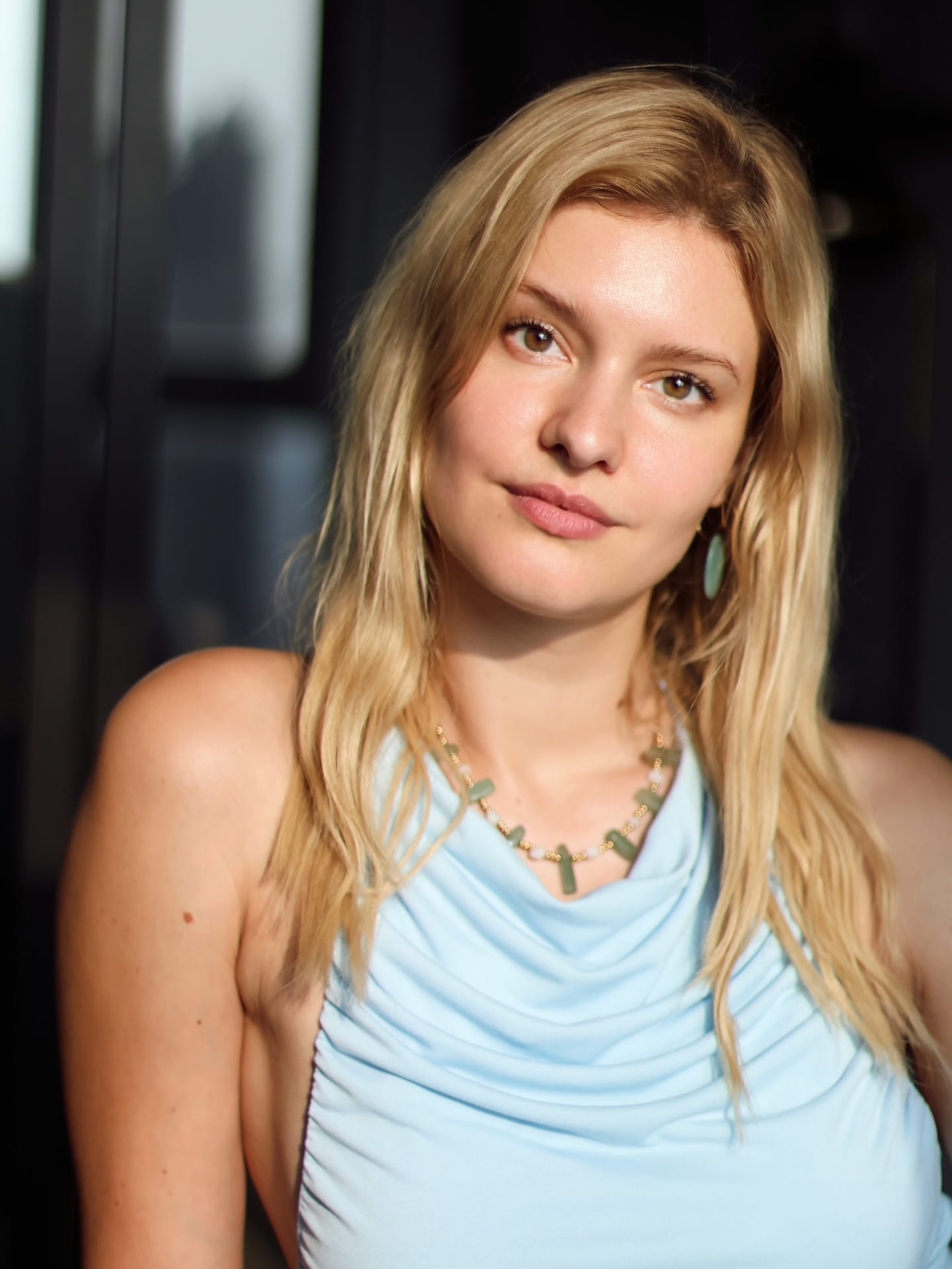 अलीकडेच विराट कोहलीने जर्मन इन्फ्लुएन्सर लिजलाजच्या जुन्या इन्स्टाग्राम पोस्टला लाइक केलय. हे लाइक पाहून फॅन्सकडून मीम्स आणि जोक्स सुरु झाले आहेत. lizlaz_tv म्हणून लिजलाजचं  इंस्टाग्राम हँडल आहे. ती विराट कोहलीची मोठी फॅन आहे. 