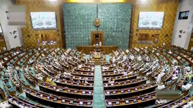 Explanier : नारी शक्ती वंदन विधेयकाने लोकसभेच्या किती जागा वाढणार किती कमी होणार? राजकारण बदलाची A टू Z गोष्ट