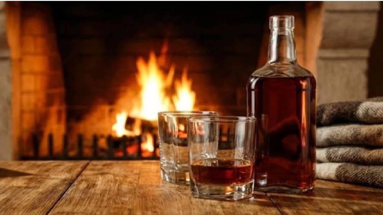 गोव्याच्या या दमदार रमची दुनियेत चर्चा, दोन्ही फ्लेव्हर ठरले हिट; एक बॉटल किती रुपयांना?