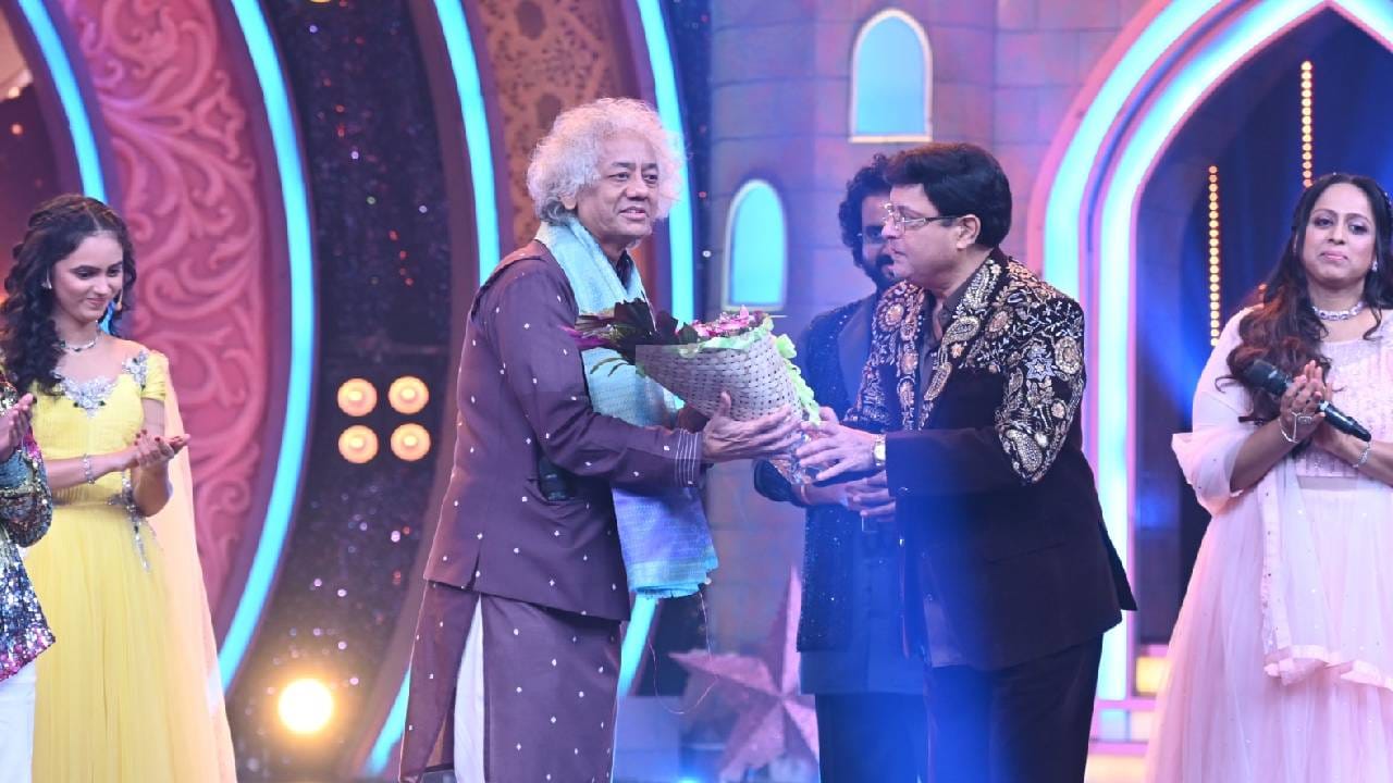 तौफिक कुरेशी यांनी आपल्या अद्वितीय तालवादनाने छोटे उस्तादचा मंच मंत्रमुग्ध करुन टाकला आहे. खासकरुन आदर्श शिंदे आणि तौफिक कुरेशी यांच्यामधील जुगलबंदी लक्षवेधी ठरणार आहे. यानिमित्ताने एक जागतिक दर्जाचा सांगितीक अनुभव प्रेक्षकांना घेता येणार आहे. 
