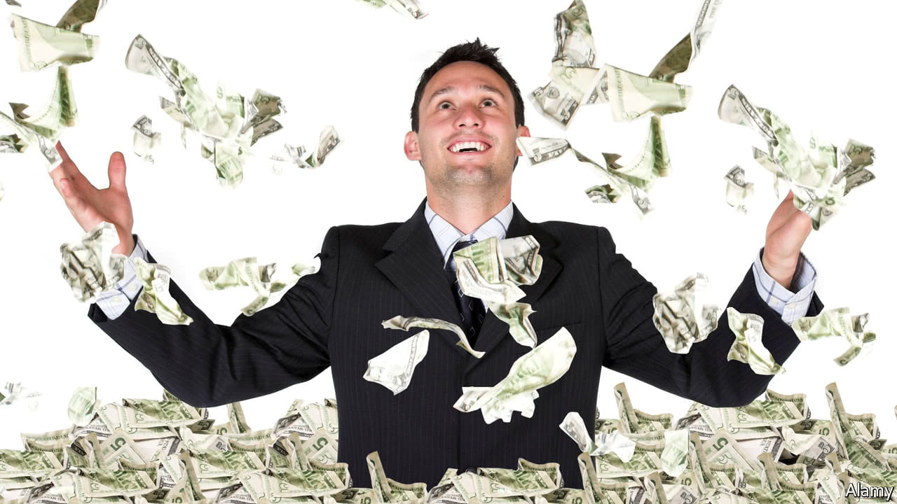 तुम्हालाही असं वाटतं का की तुम्ही खूप मेहनत करता पण त्यानुसार यश मिळत नाही? तर निराश होण्याची गरज नाही. अंकशास्त्रानुसार काही लोकांना यश उशिरा मिळतं पण एकदा का नशिबाची साथ मिळाली की ते अचानक मोठं यश, पैसा आणि प्रसिद्धी मिळवतात.