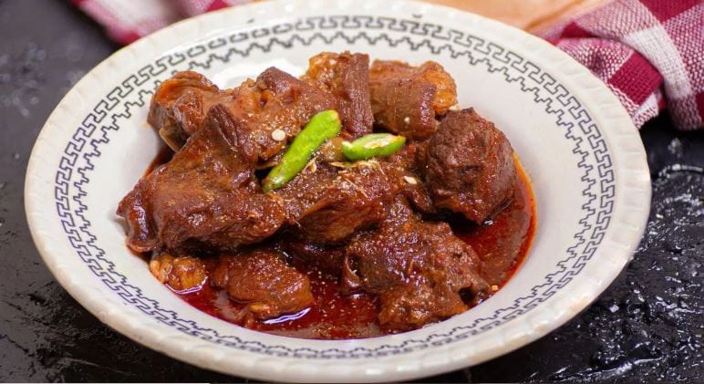 मटण खाण्याची प्रत्येकाची आवड वेगळी असते. प्रत्येकालाच मटणाचे वेगवेगळे पदार्थ खायला आवडतात. परंतु मटणाचे काही भाग असे आहेत, जे लोकांना सर्वाधिक खायला आवडतात. विशेष म्हणजे हे भाग खायलाही खूप पोष्टीक असल्याचे मानले जाते. 