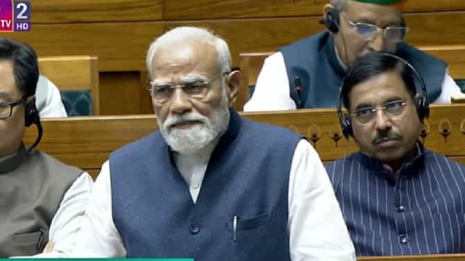 आज ही चूक करू नका, अन्यथा...मोदींचा विरोधकांना खोचक सल्ला; लोकसभेत काय घडलं?