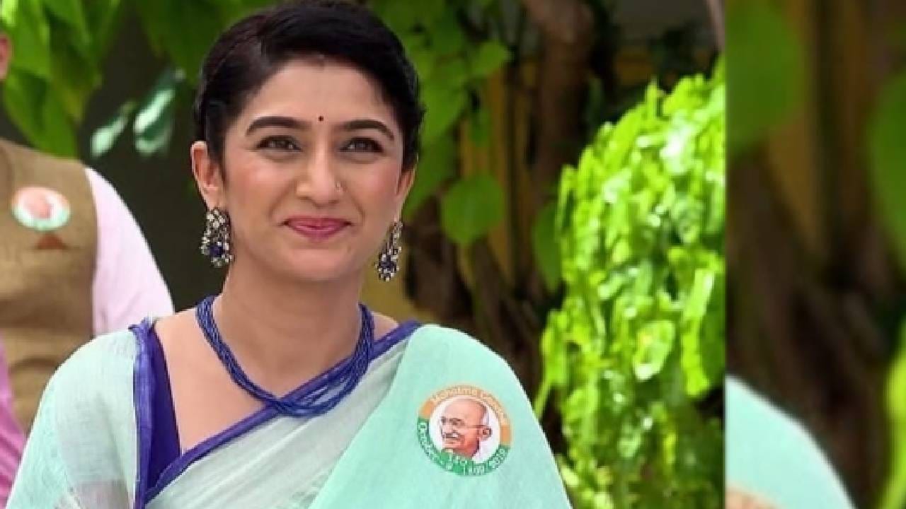  आता नेहा मेहता 'इत्ती सी खुशी' मालिकेत काम करतेय. ती काठियावाडी मां हेतलच्या भूमिकेत आहे. नेहाने नुकताच एक इंटरव्यू दिला. ज्यात तिने तिच्या नावाने फेक आयडी बनवणाऱ्यांचा क्लास घेतला. तिच्या बदललेल्या लूक्सची सुद्धा चर्चा आहे.  