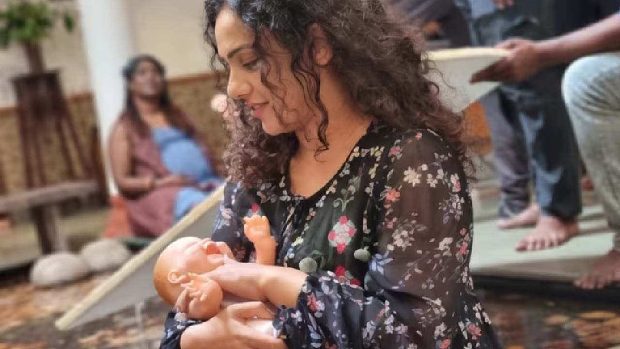 ती आपलं सिंगल आयुष्य खूप आनंदाने जगत आहे. माझ्यासाठी स्वातंत्र्य खूप महत्त्वाचं आहे. लग्न हे आयुष्याचा एक भाग आहे पण संपूर्ण आयुष्य नाही. जर खरं प्रेम मिळालं तर मी नक्कीच लग्न करेन पण लग्न झालं नाही तरी आयुष्य थांबत नाही असं ती म्हणाली.