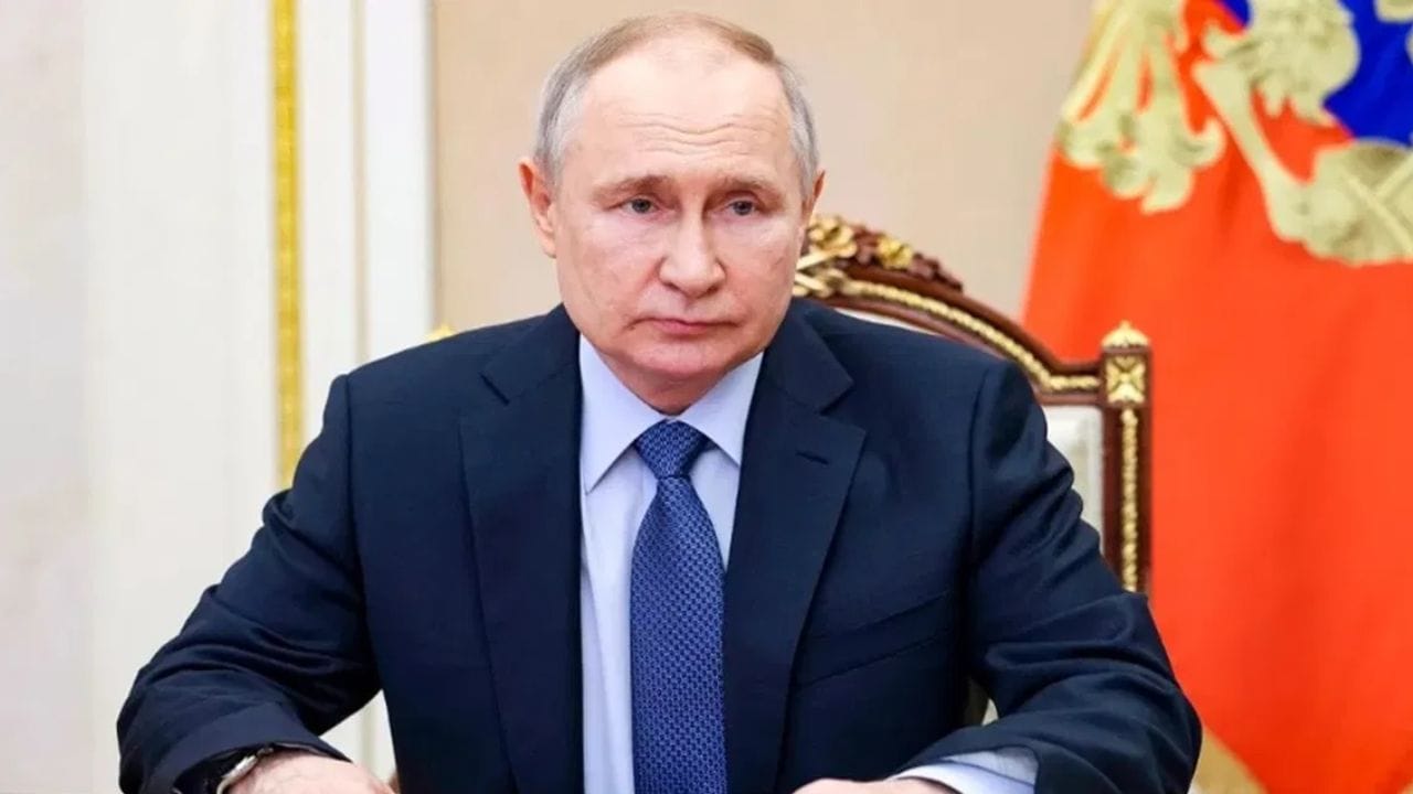 भारतावरचं मोठं संकट टळलं, रशियाकडून भारताला आतापर्यंतची सर्वात मोठी भेट, पुतिन यांच्याकडून थेट मोठी घोषणा