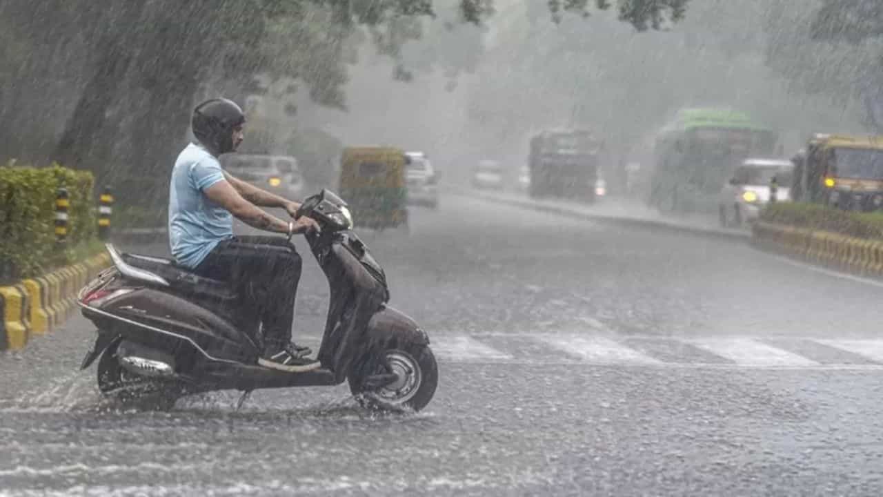 Weather Update : पुढील 48 तास धोक्याचे, अनेक राज्यांना बसणार अवकाळीचा तडाखा , महाराष्ट्रालाही मोठा इशारा