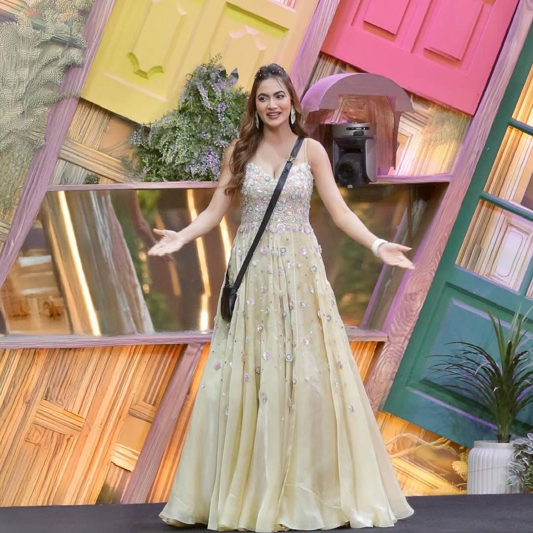 आता तन्वी कोलते, राकेश बापट, अनुश्री माने, विशाल कोटियन आणि दिपाली सय्यद हे पाच स्पर्धक ग्रँड फिनालेपर्यंत पोहोचले आहेत. यांच्यापैकी विजेतेपद कोण पटकावणार हे पाहणं औत्सुक्याचं ठरणार आहे.