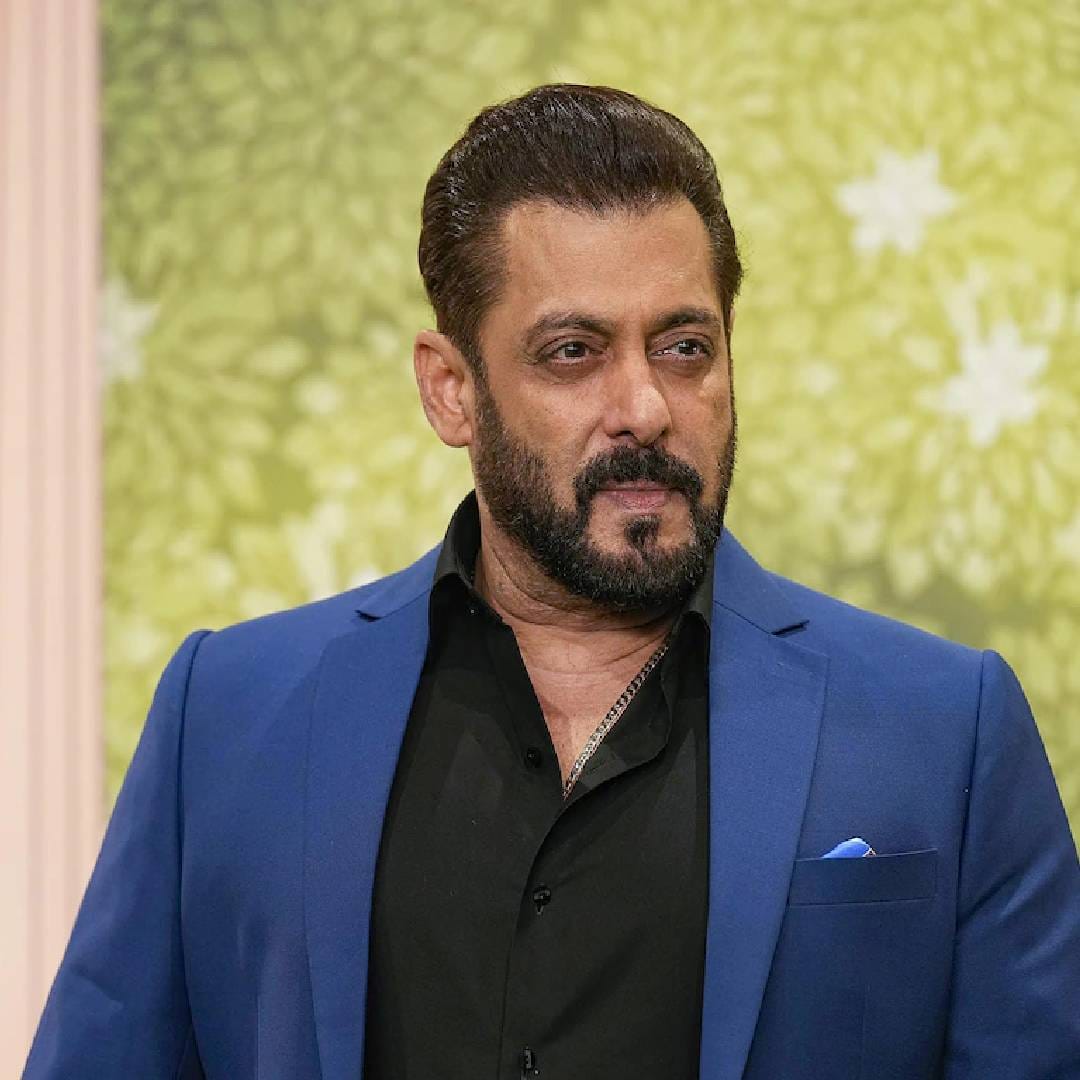 छत्रपती शिवाजी महाराजांच्या आयुष्यावर आधारित त्याचा ‘राजा शिवाजी’ हा चित्रपट येत्या 1 मे रोजी थिएटरमध्ये प्रदर्शित होणार आहे. ‘राजा शिवाजी’ या चित्रपटात सलमान खानसुद्धा महत्त्वपूर्ण भूमिका साकारणार आहे. यासाठी त्याने 2025 मध्येच शूटिंग पूर्ण केलं होतं.
