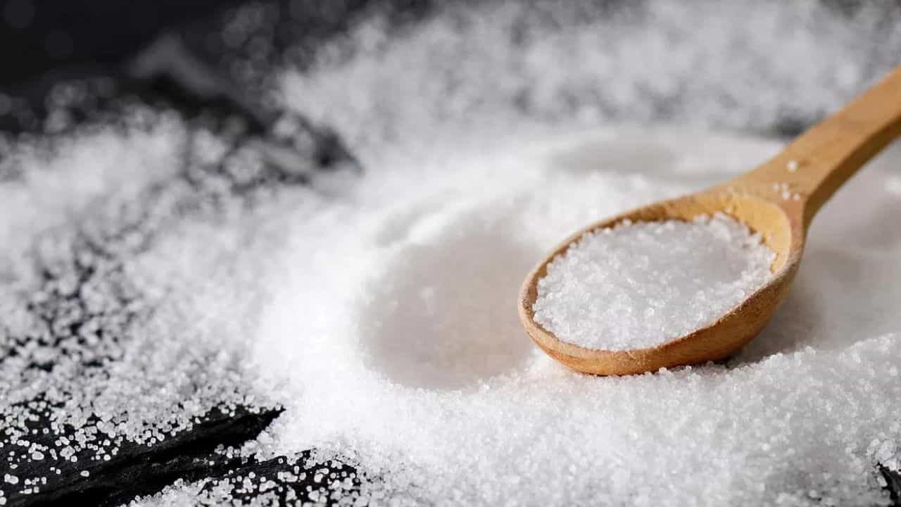 एक किलो मिठामध्ये किती दाणे असतात? उत्तर ऐकून तुम्हीही व्हाल चकित