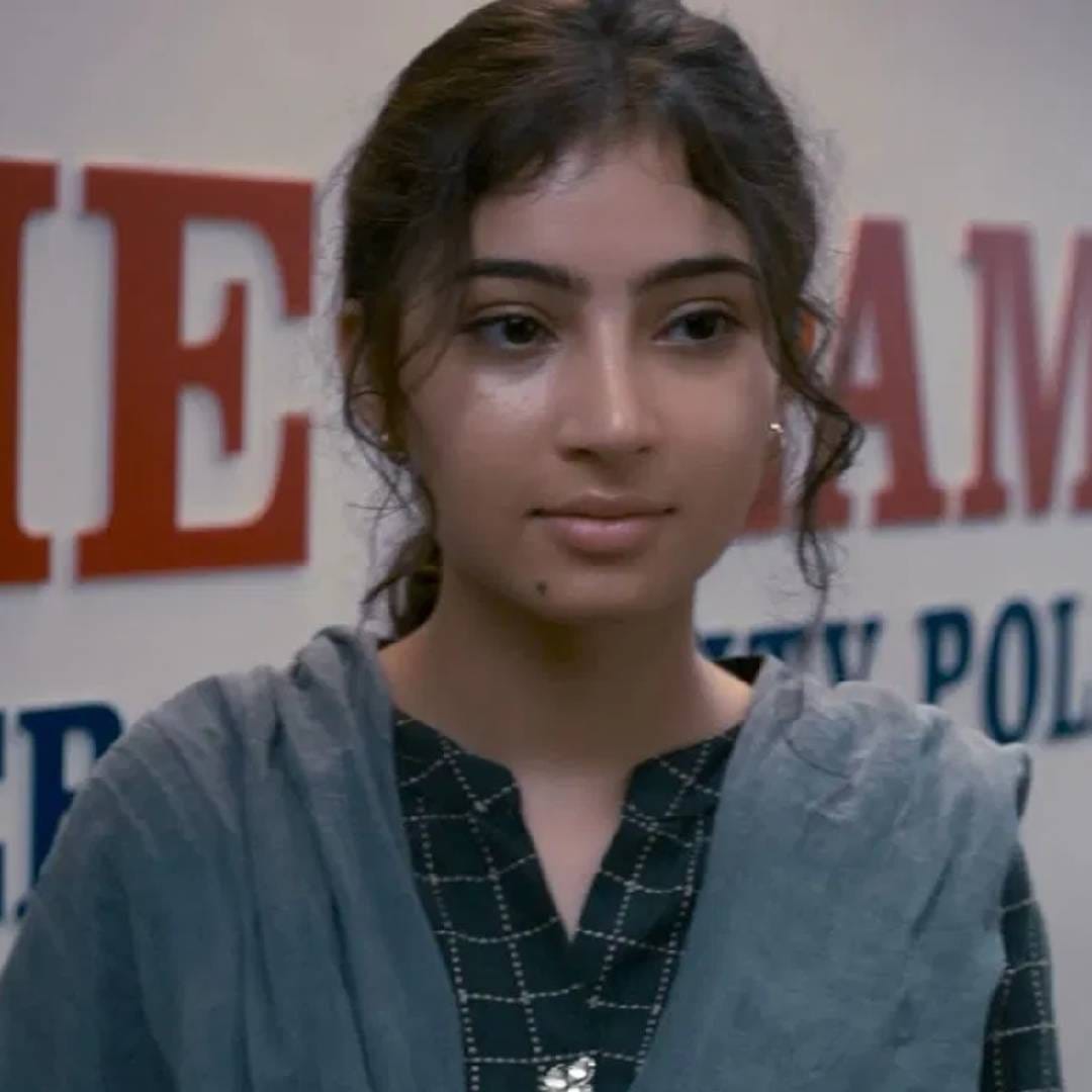 या चित्रपटाची कमाई कमी असली तरी त्याची कथा आणि विषय या दोन्ही गोष्टींची प्रशंसा होत आहे. हा चित्रपट ETV Win या ओटीटी प्लॅटफॉर्मवर स्ट्रीम होतोय. हा चित्रपट ओटीटीवर पहिल्या क्रमांकावर ट्रेंड होतोय. 
