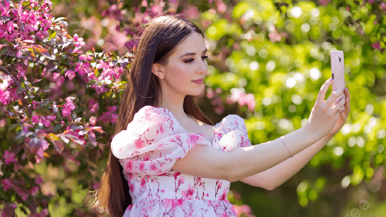 फिटनेसच्या बाबतीतही सिंगल लोक अधिक जागरूक असल्याचे दिसते. त्यांना स्वतःच्या आरोग्याकडे लक्ष देण्यासाठी वेळ मिळतो, त्यामुळे व्यायाम, योग्य आहार आणि निरोगी जीवनशैली पाळणे सोपे जाते.