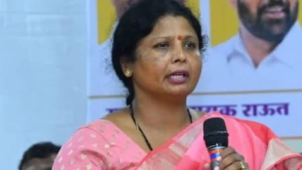 एसआयटी तपासाला वेग येत नसेल तर..., भोंदू अशोक खरात प्रकरणात सुषमा अंधारेंची मोठी मागणी, थेट दिला इशारा