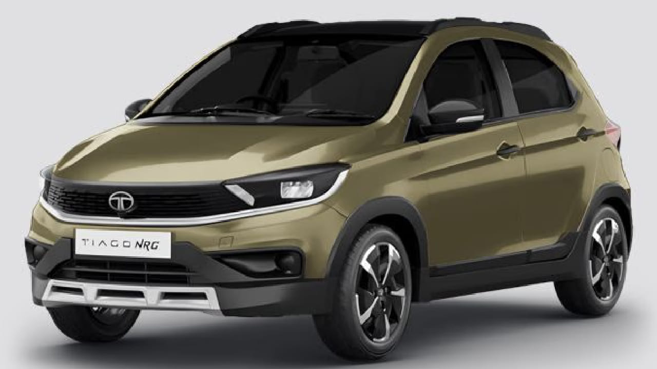 4-स्टार सेफ्टी रेटिंग असलेली टाटा टियागो ही सुरक्षिततेच्या दृष्टीने उत्तम पर्याय मानली जाते. यात 1.2-लिटर पेट्रोल इंजिन मिळते. पेट्रोल व्हेरिएंट सुमारे 19 किमी तर CNG व्हेरिएंट 28 किमी मायलेज देतो. या कारची किंमत सुमारे 4.57 लाख रुपये इतकी आहे. 