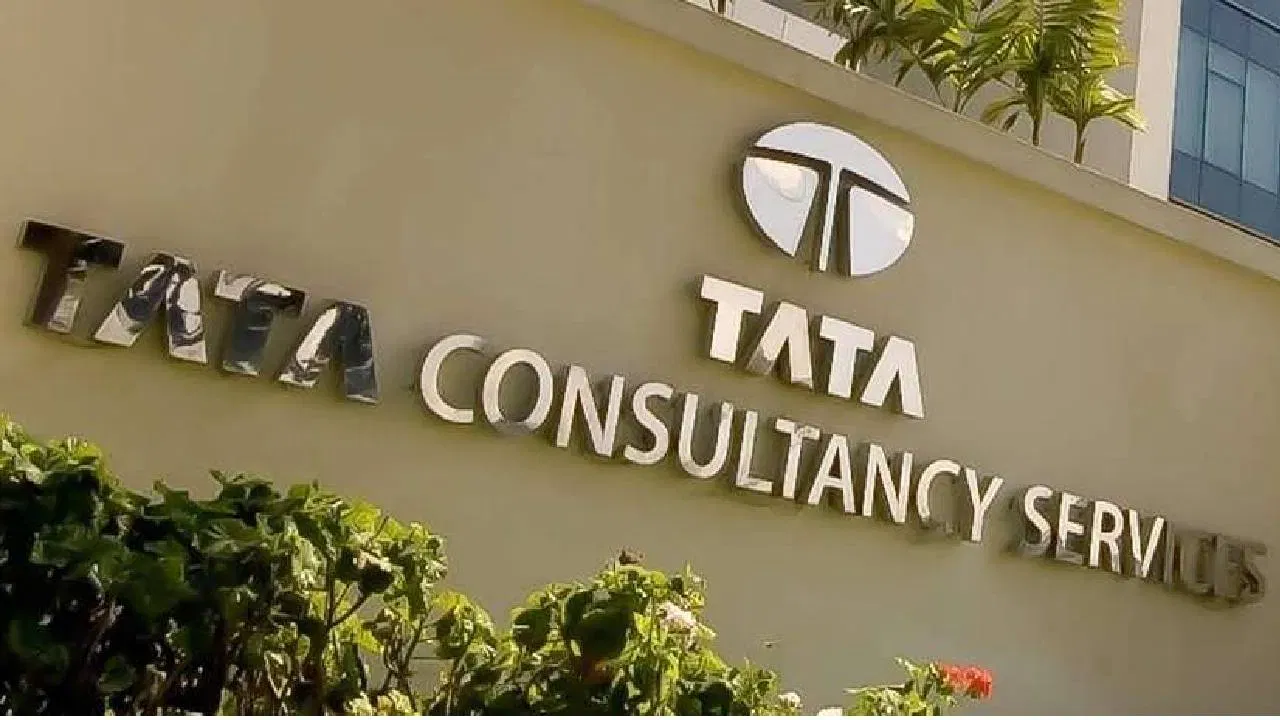23000 कर्मचाऱ्यांची हकालपट्टी? TCS च्या एचआरने सांगितले सत्य, वाचा... 23000 कर्मचाऱ्यांची हकालपट्टी? TCS च्या एचआरने सांगितले सत्य, वाचा...