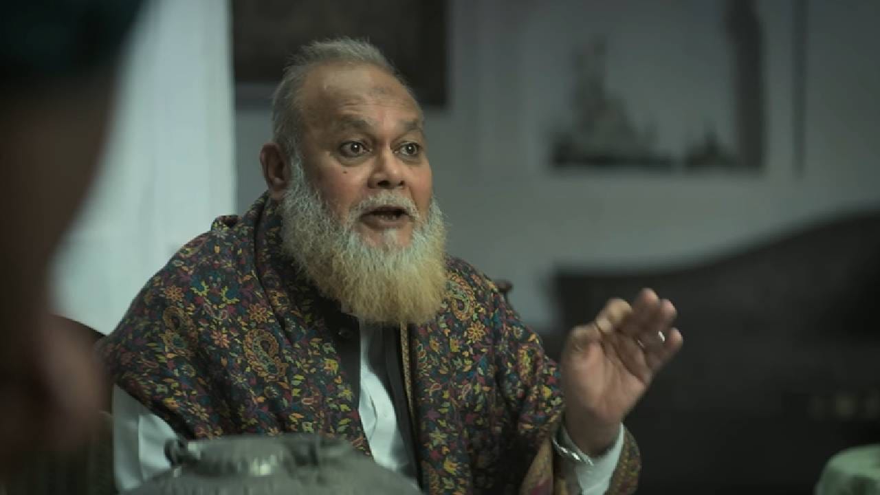 या चित्रपटावर प्रचारकी आणि समाजात द्वेष पसरवणारा असल्याची टीका झाली होती. आता येत्या 8 मे रोजी हा चित्रपट झी5 या ओटीटी प्लॅटफॉर्मवर स्ट्रीम होणार आहे. 2 तास 11 मिनिटांचा हा चित्रपट हिंदू मुलींचं बळजबरीने धर्मांतर आणि त्यांच्या शोषणावर आधारित आहे. 
