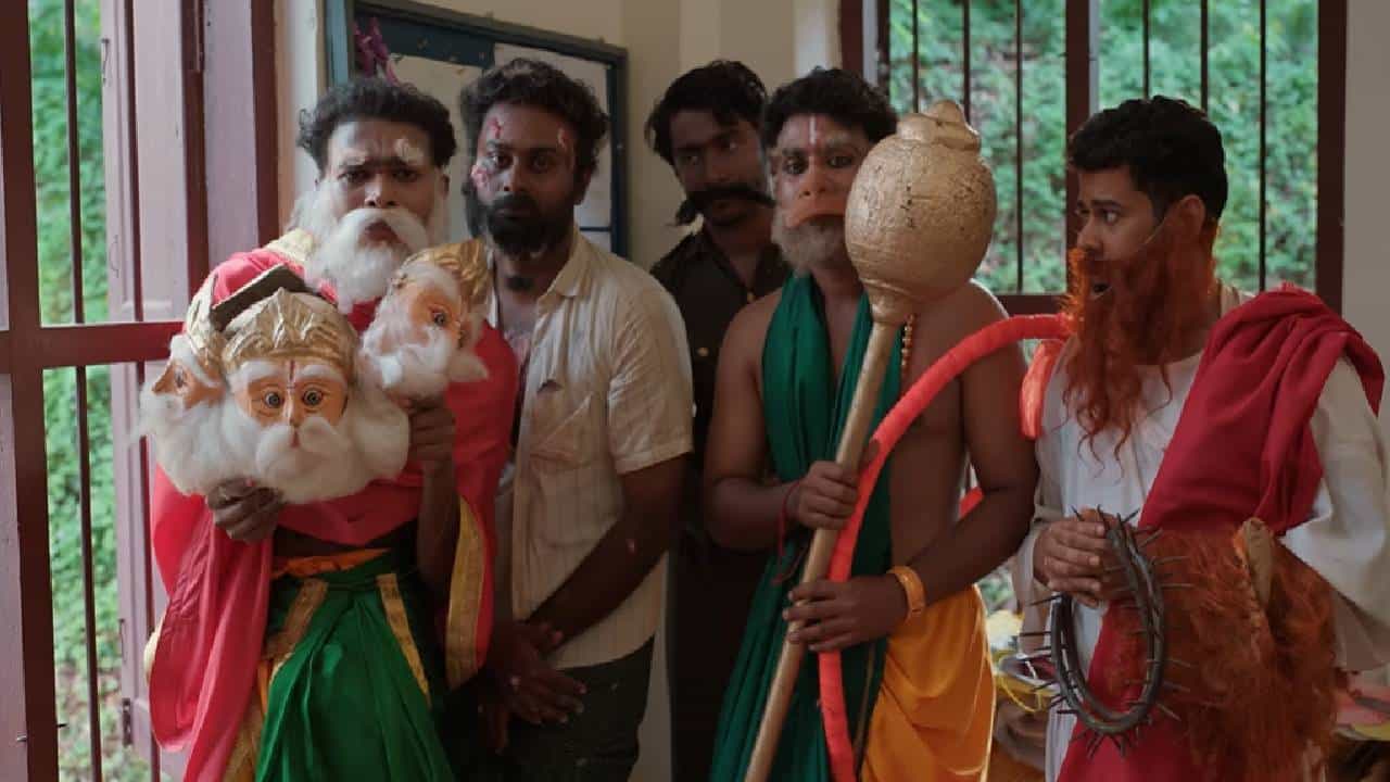 मल्याळम चित्रपट नेहमीच त्यांच्या दमदार कथानकासाठी ओळखले जातात. सध्या बॉक्स ऑफिसवर अशाच एका दमदार कथेचा चित्रपट धुमाकूळ घालतोय. या चित्रपटाची चर्चा सर्वत्र होऊ लागली आहे. 'वाझा 2: बायोपिक ऑफ अ बिलियन बॉइज' असं या चित्रपटाचं नाव आहे.