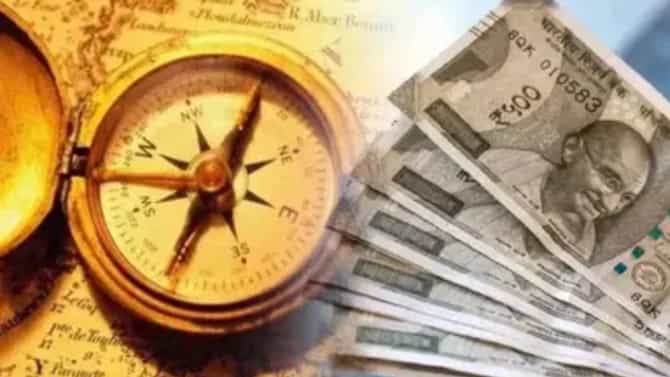 Vastu Shastra : घरात अचानक खर्च वाढलाय? पैसे पुरत नाहीयेत? मग करा हे सोपे उपाय