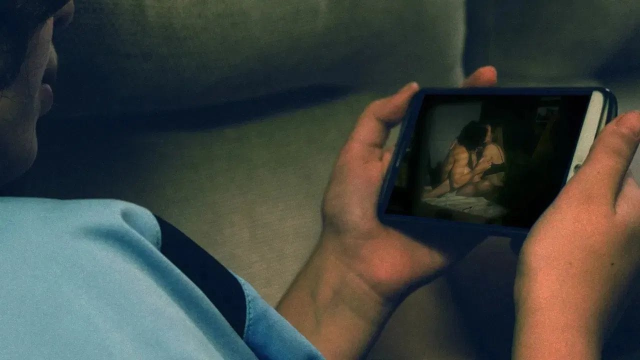 180 मुली, 350 पेक्षा जास्त व्हिडीओ अन् असंख्य… महाराष्ट्र हादरला, नेमकं काय घडलं?