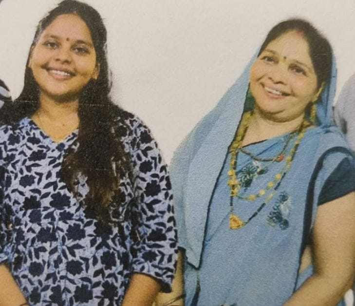 लग्नाला नकार दिल्याच्या रागातून प्रियकराने प्रेयसी आणि तिच्या आईची निर्घृणपणे हत्या केल्याची धक्कादायक घटना घडली आहे. विशेष म्हणजे दोघींची हत्या करून त्याने स्वत: आत्महत्येचा प्रयत्न केला आहे. विरारमध्ये ही हादरवून टाकणारी घटना घडली आहे. 