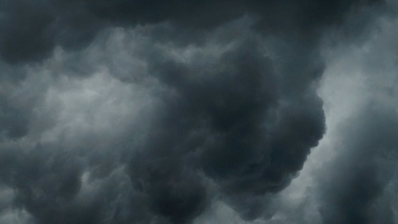 नागरिकांनो दुपारी 12 ते 4 अतिमहत्वाच्या कामाशिवाय बाहेर पडणे टाळा, राज्यावर दुहेरी संकट, थेट..