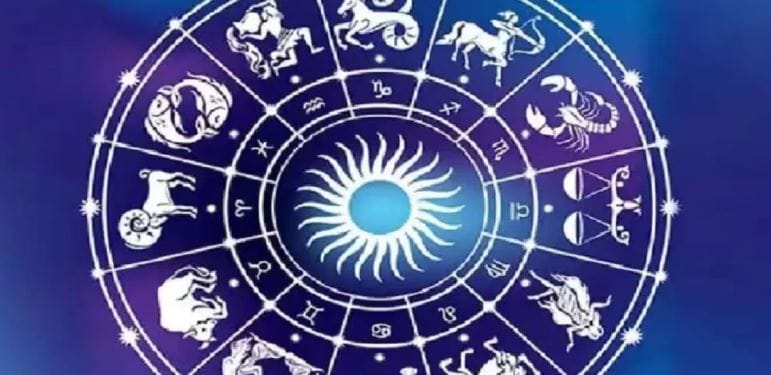 आता एप्रिल महिना संपत आला आहे. तसं पाहायचं झालं तर एप्रिल महिन्याचा आजचा शेवटचा दिवस. त्यामुळे या दिवशी नेमकं काय होणार? हा दिवस कसा असेल? काही नशीबवना राशींच्या आयुष्यात काय होणार, हे जाणून घेऊ या... 