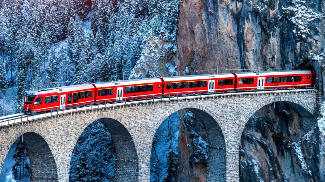 GK : जगातील सर्वात स्लो ट्रेन, 10 तासांत कापते फक्त ‘इतके’ अंतर